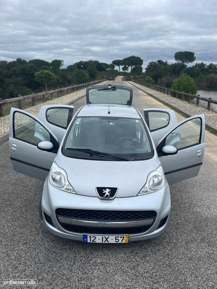 Peugeot 107 1.0 Trendy - 2