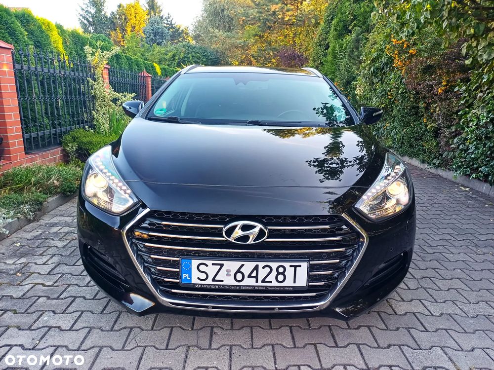 Hyundai i40 Kombi 1.7 CRDi DCT Premium - 13