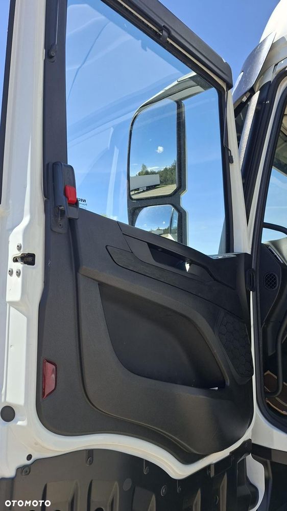 Iveco S-way 490 - 3