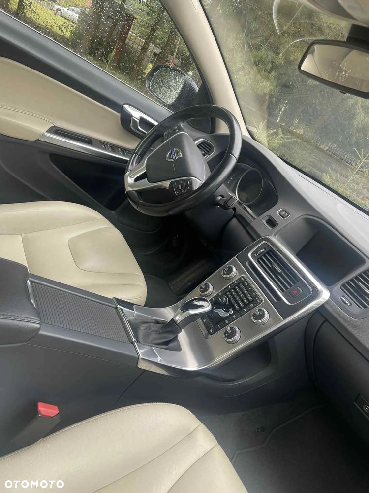 Volvo S60 D5 Drive-E Momentum - 6