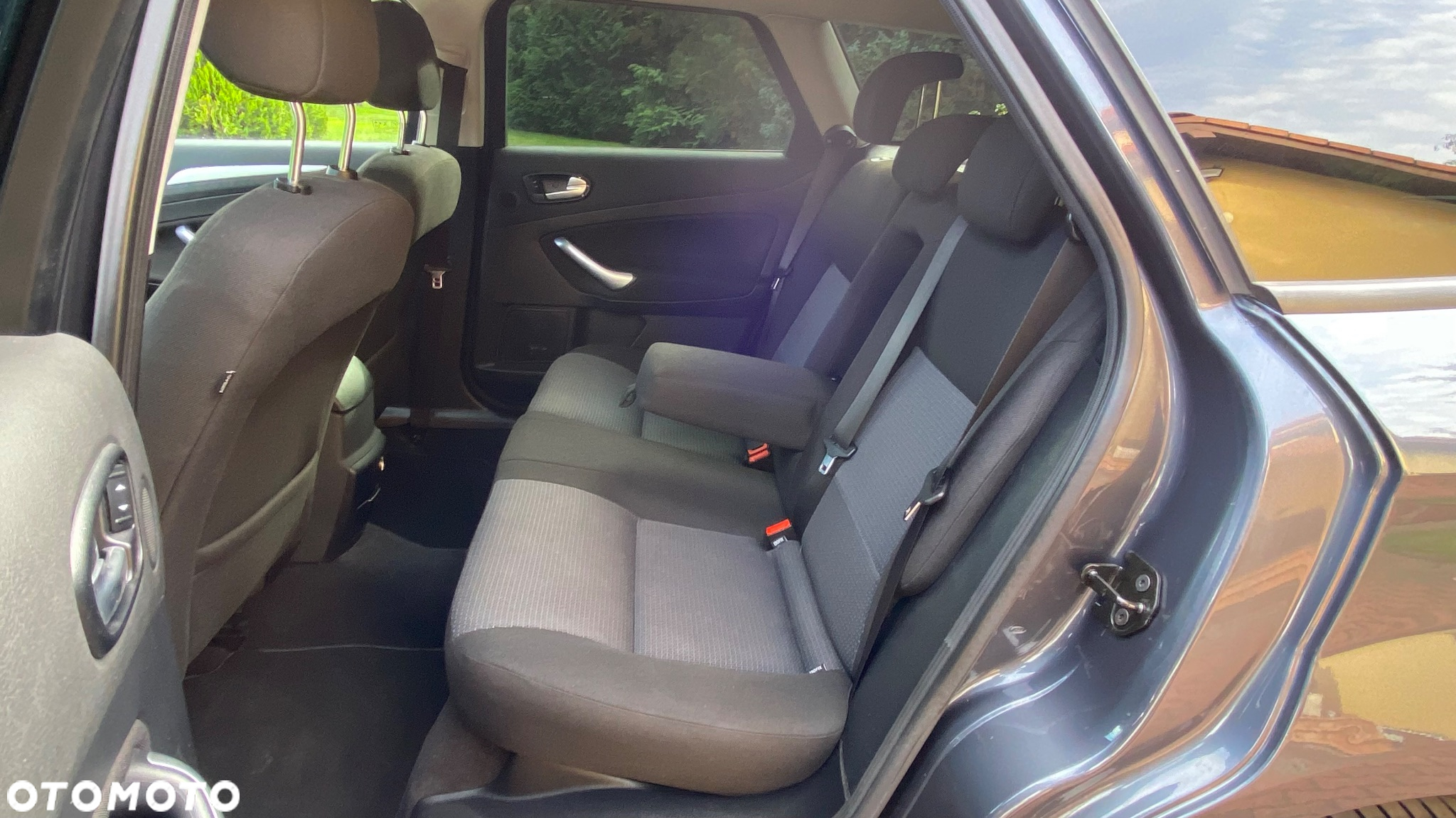 Ford Mondeo 2.0 Turnier Ambiente - 12