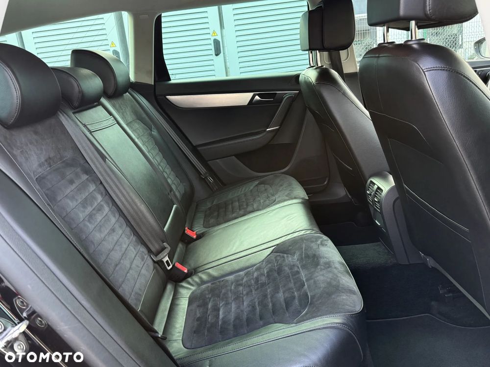Volkswagen Passat - 19