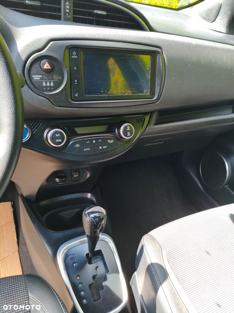 Toyota Yaris 1.5 VVT-i Selection - 14