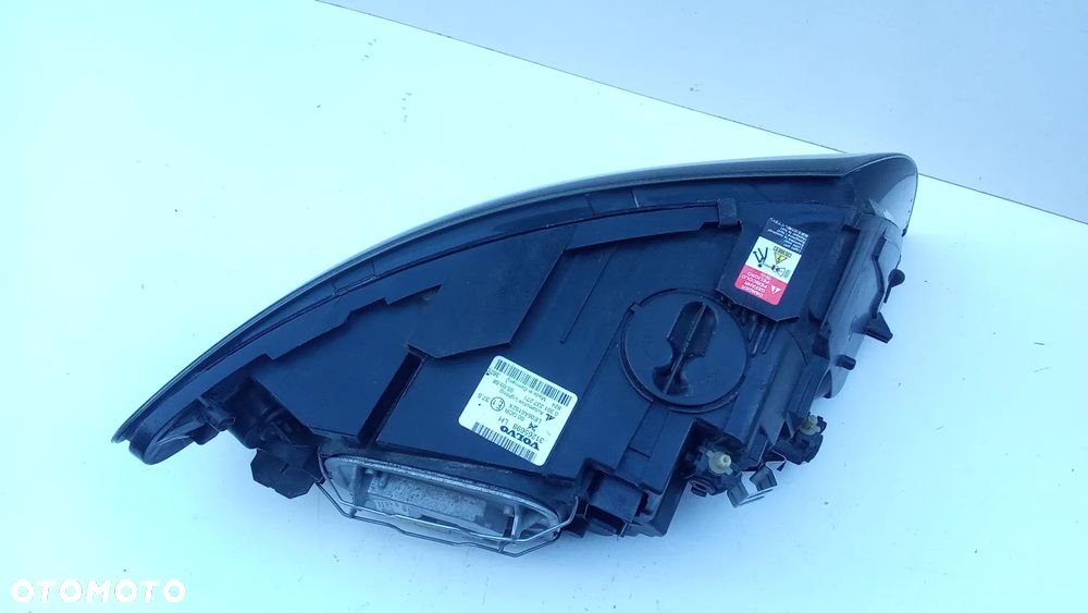 Lampa lewa Bi Xenon Volvo S40 V50 Lift Europa kompletna Bdb.Stan - 2
