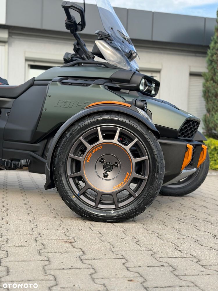Can-Am Inny - 14
