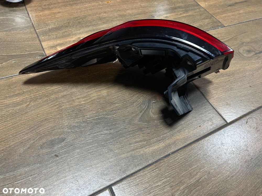 Lampa prawy tył Toyota Corolla E21 Kombi ORG - 2