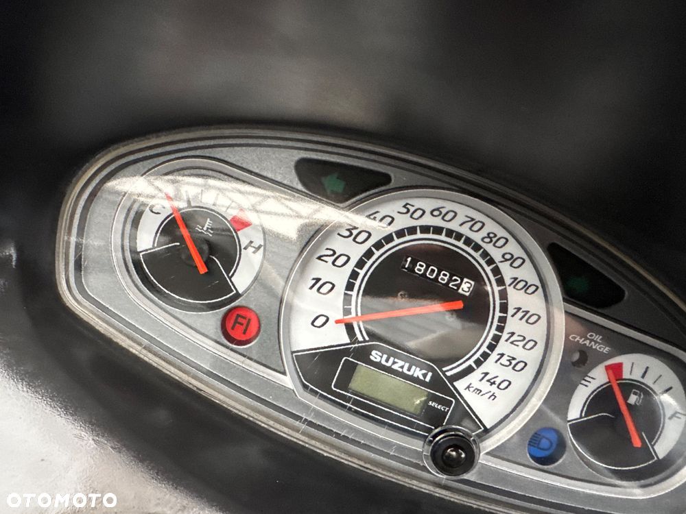 Suzuki Burgman - 9