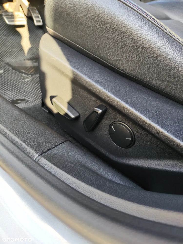 Ford Focus 1.5 EcoBoost ST-Line - 14