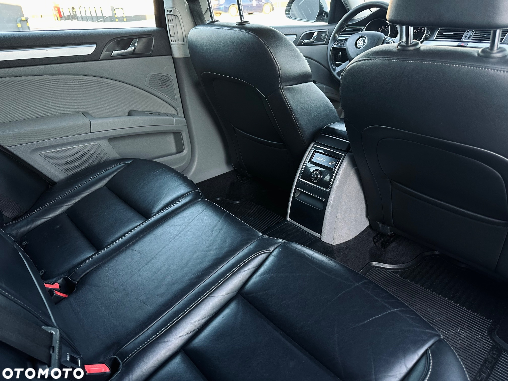 Skoda Superb 2.0 TDI 4x4 Elegance - 20