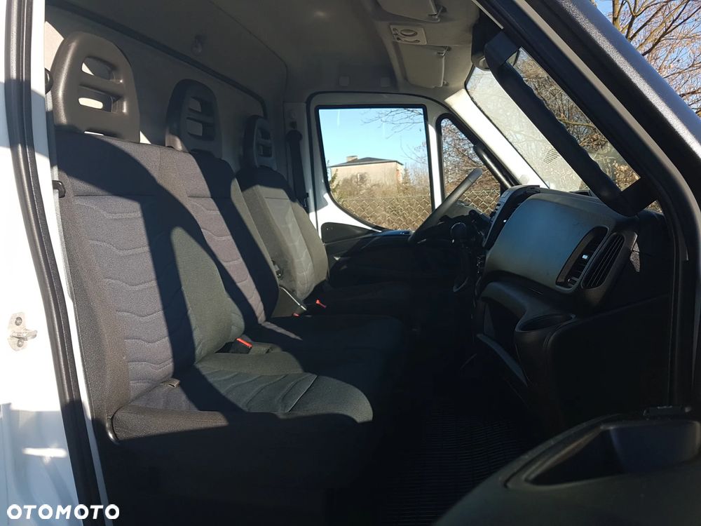 Iveco DAILY 72-180 WINDA 8EP CHŁODNIA AGREGAT IZOTERMA 4,21x2,09x2,10 GRZANIE THERMO KING V-500 MAX DMC 7,2 TONY - 8