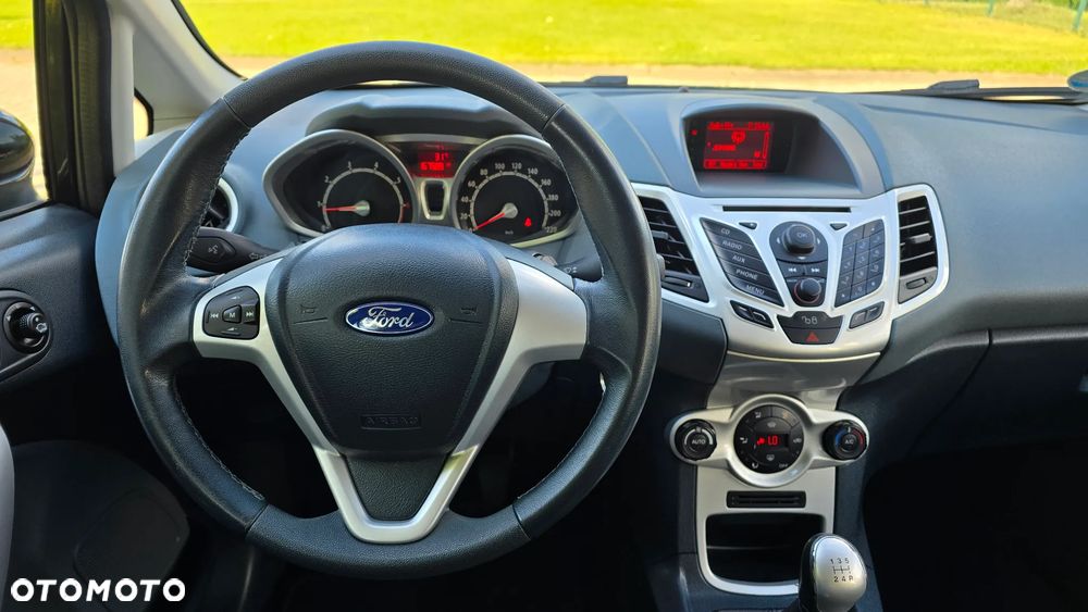Ford Fiesta - 15