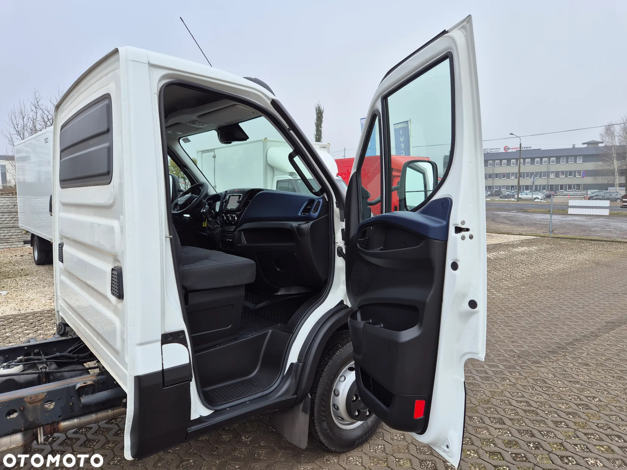 Iveco Daily 70C18 / 35C18 Hi-Matic, R.Osi 5.10, Rama do zabudowy - 17