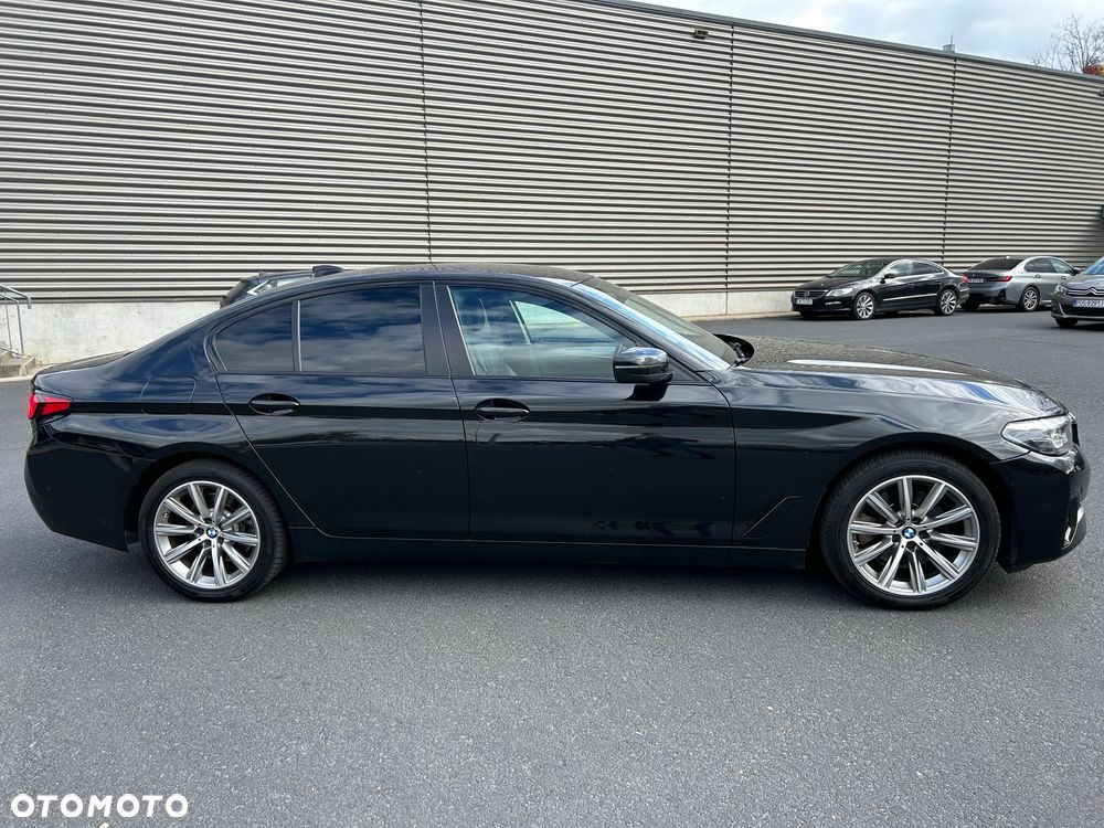 BMW Seria 5 520d Sport Line sport - 6