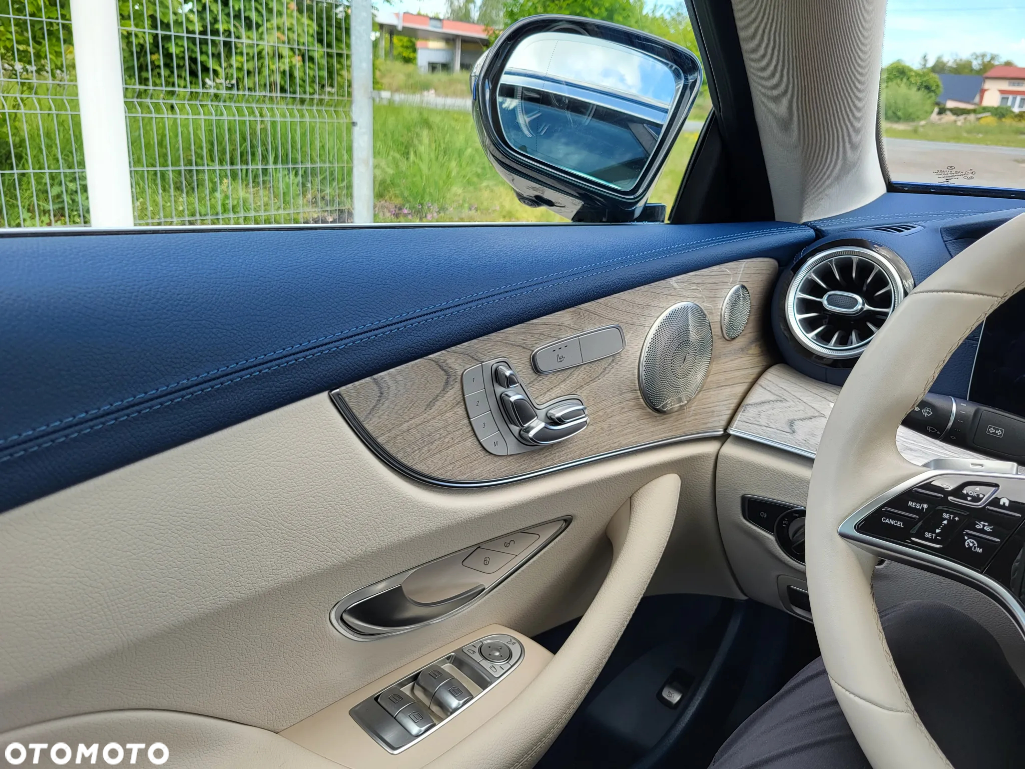 Mercedes-Benz Klasa E 200 Coupe 4-Matic 9G-TRONIC - 15