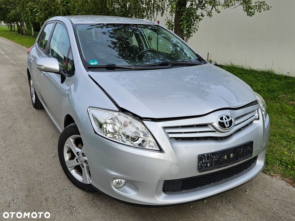 Toyota Auris 1.6 Edition - 1