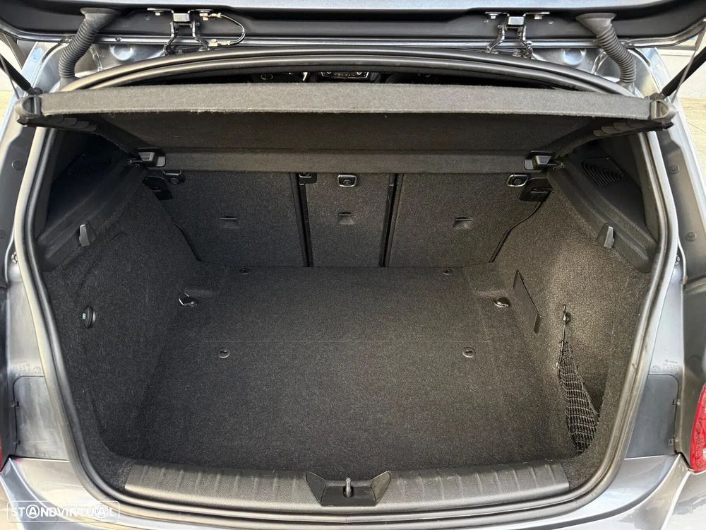 BMW 120 d Sport Line - 25