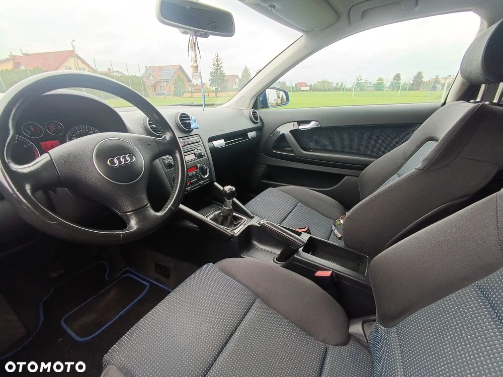 Audi A3 3-drzwiowe 1.6 Attraction - 15