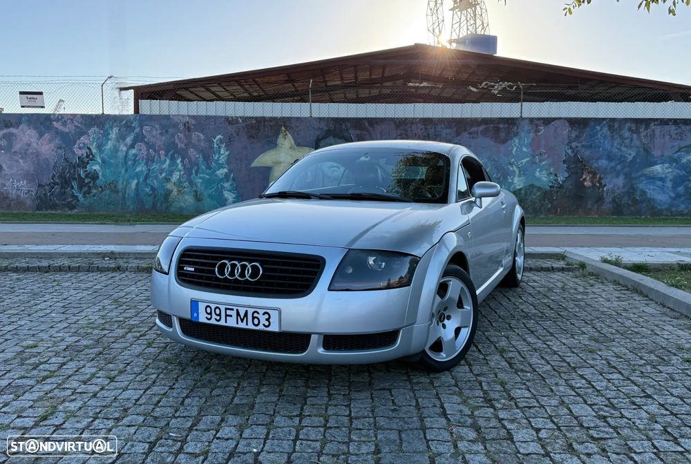Audi TT Coupé 1.8 T S-line - 1