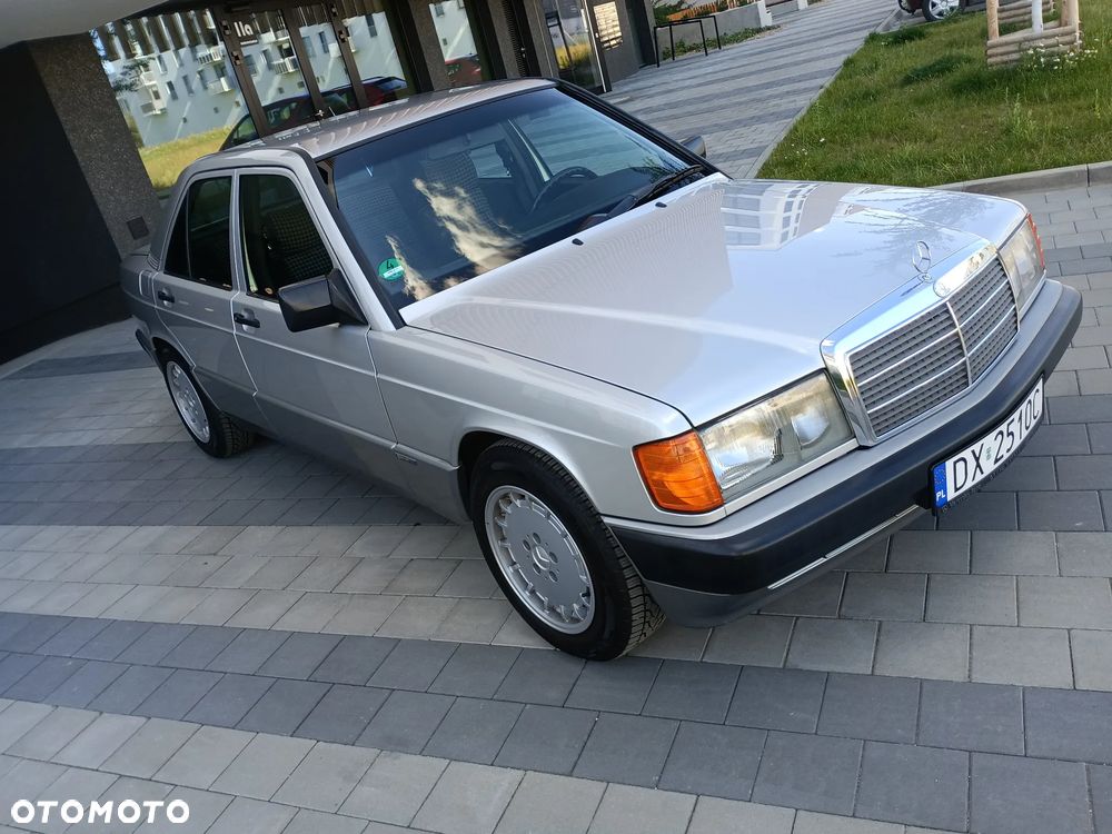 Mercedes-Benz W201 (190) - 14