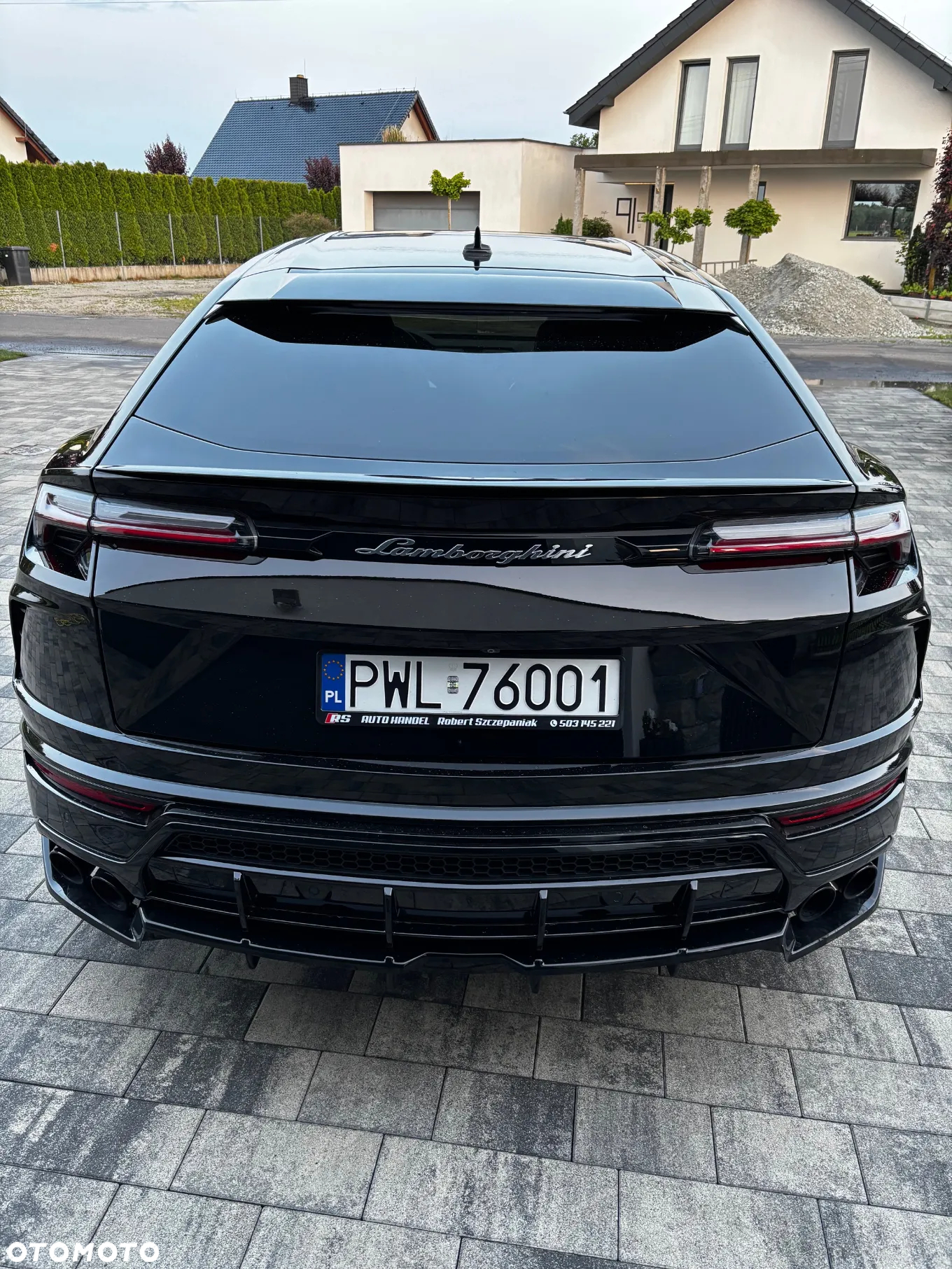 Lamborghini Urus Standard - 4