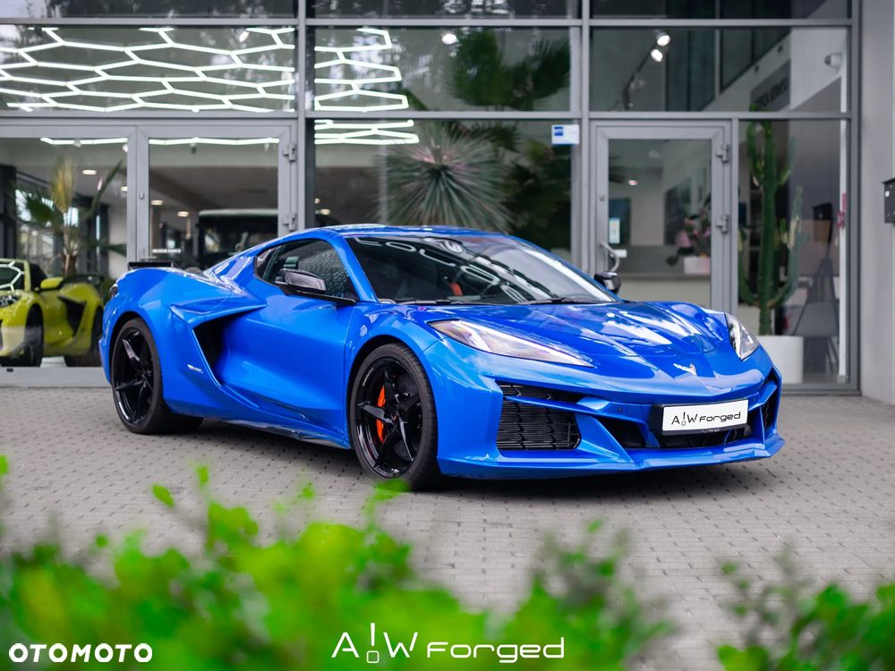 Chevrolet Corvette - 3