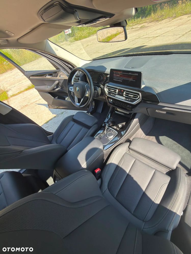 BMW X3 xDrive20i mHEV - 21