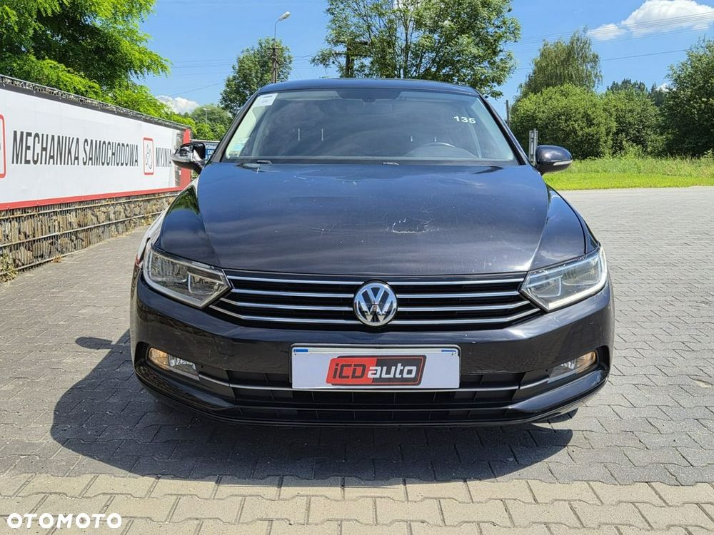 Volkswagen Passat - 2