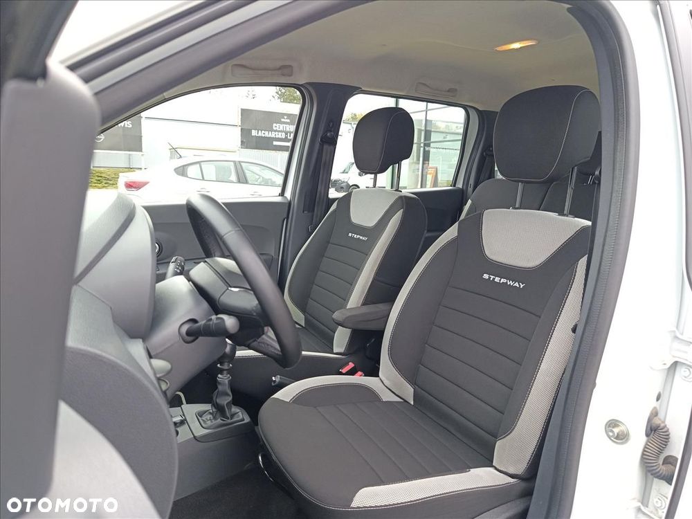 Dacia Lodgy 1.5 Blue dCi Stepway Comfort S&S - 10