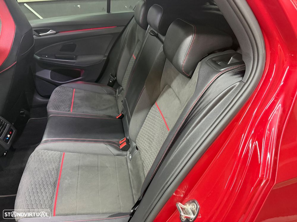 VW Golf 2.0 TSI GTI Clubsport DSG - 32