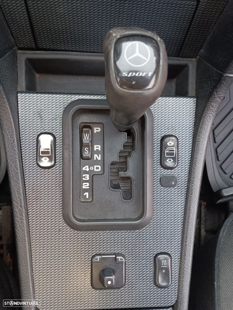 Mercedes-Benz E 220 - 14