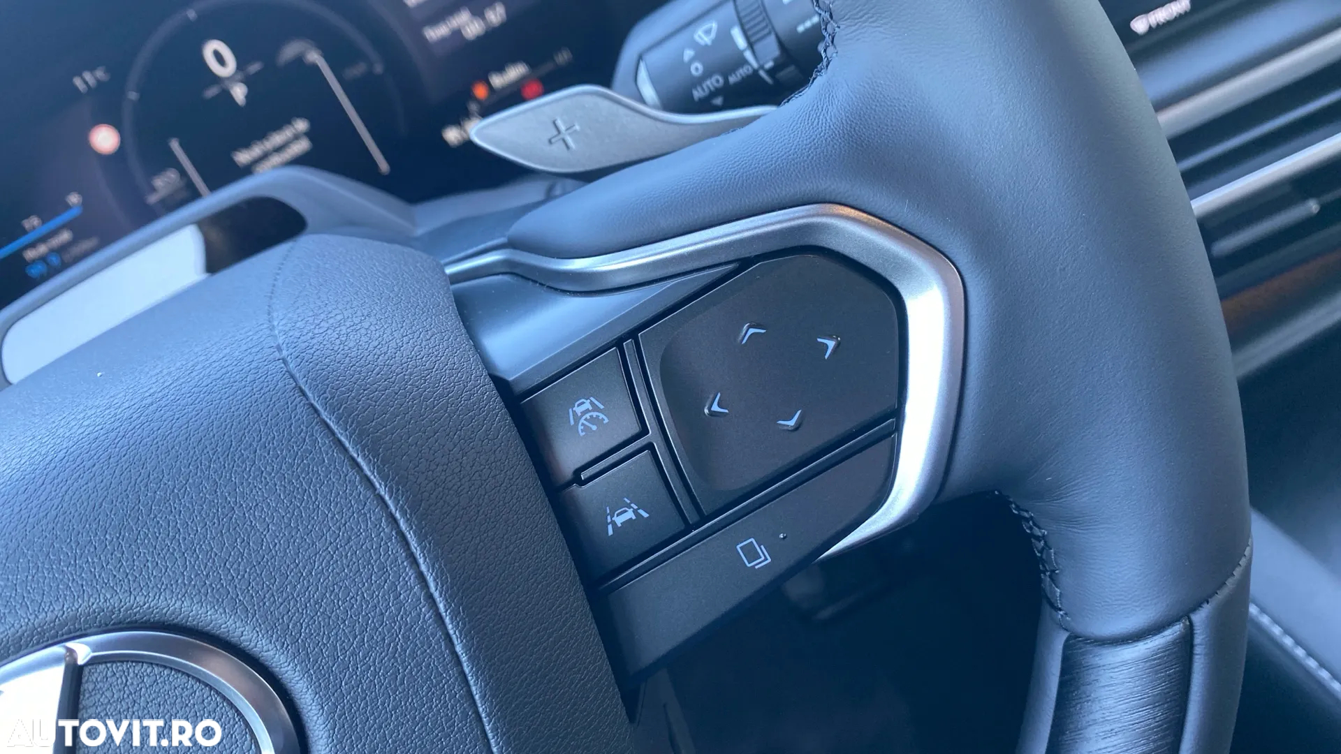 Lexus Seria RX - 17