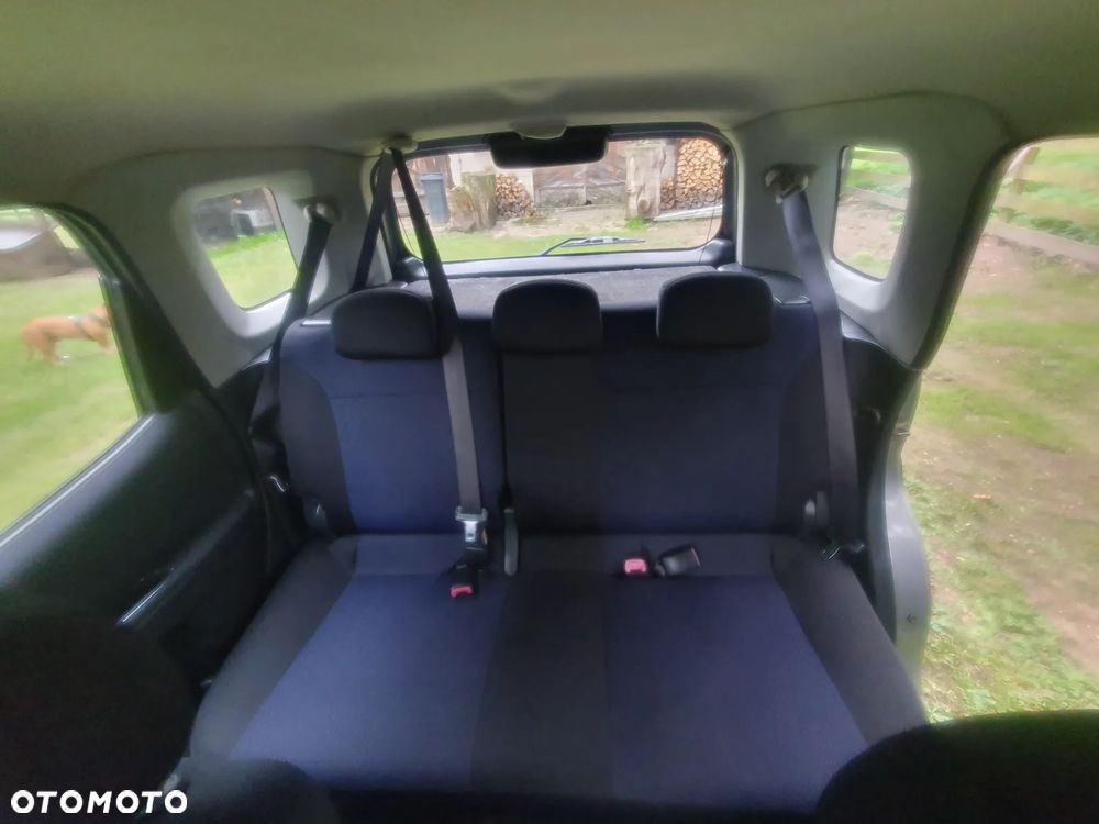 Suzuki Ignis - 10