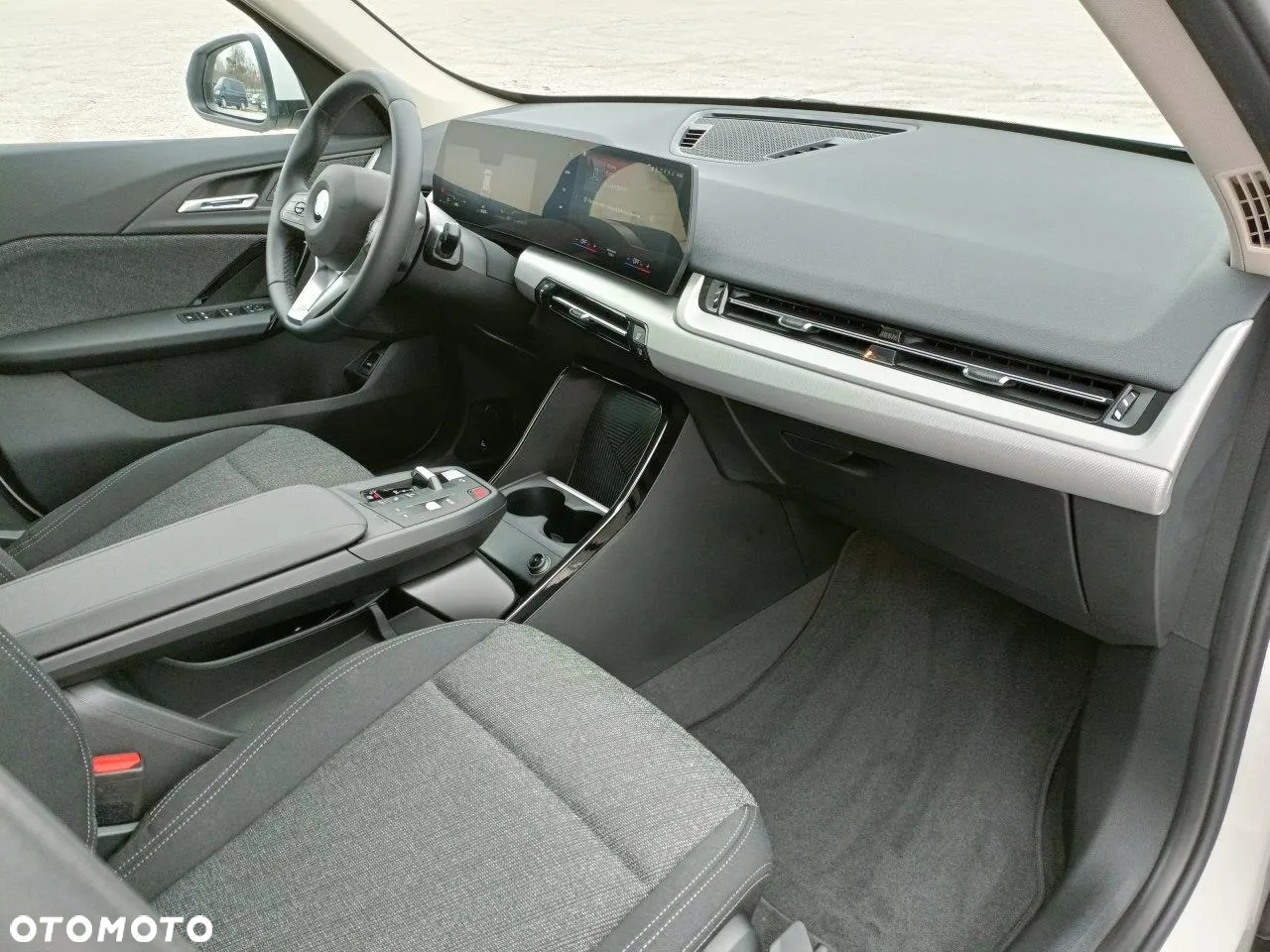 BMW X1 sDrive18i xLine - 12