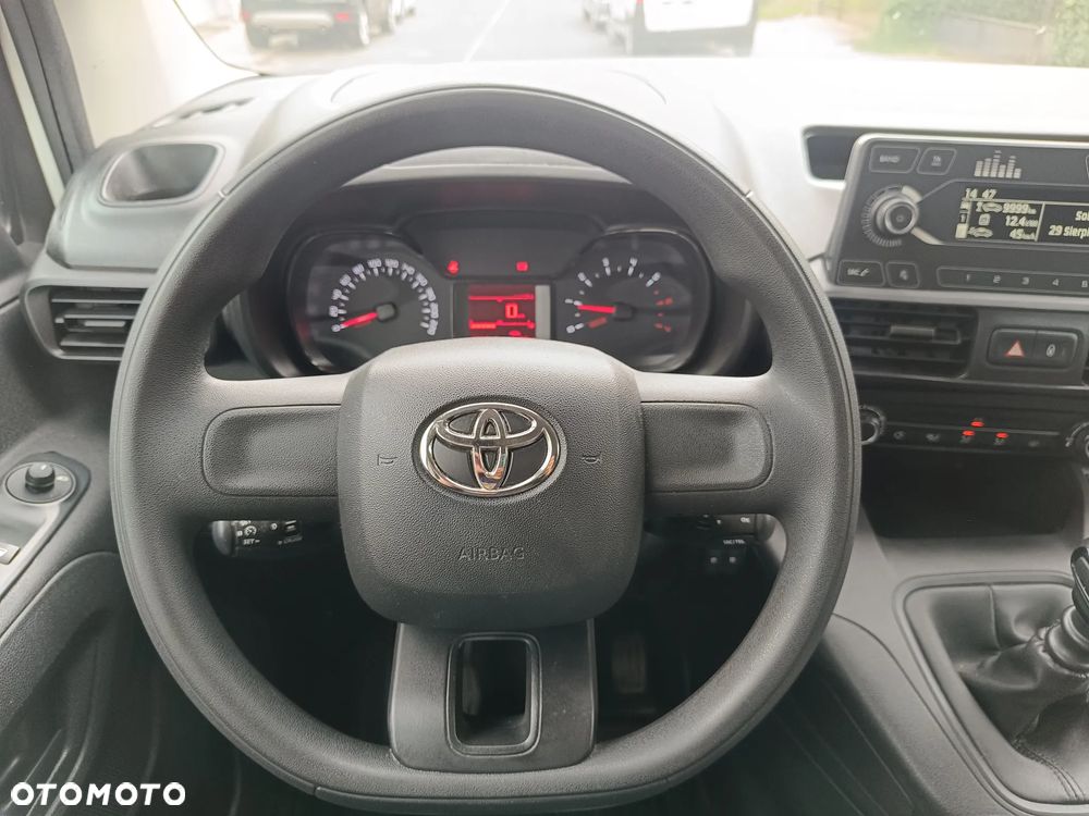 Toyota Proace City - 28