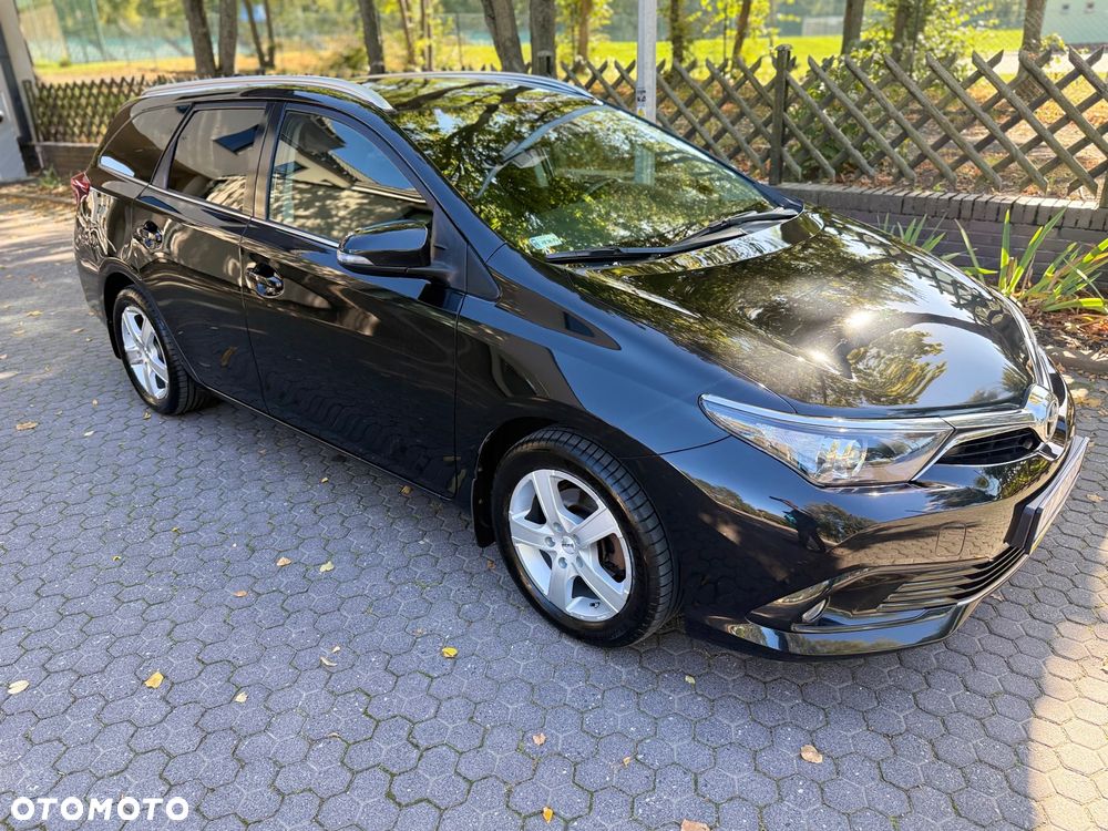 Toyota Auris - 3
