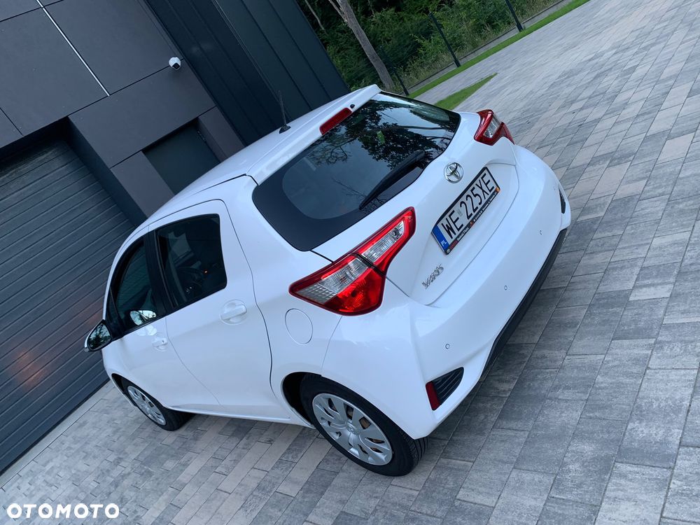 Toyota Yaris 1.5 Active - 10