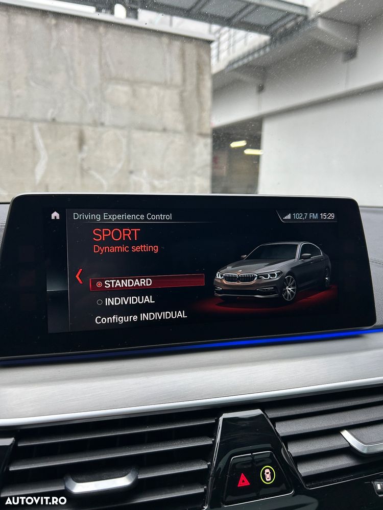 BMW Seria 5 520d xDrive AT - 25