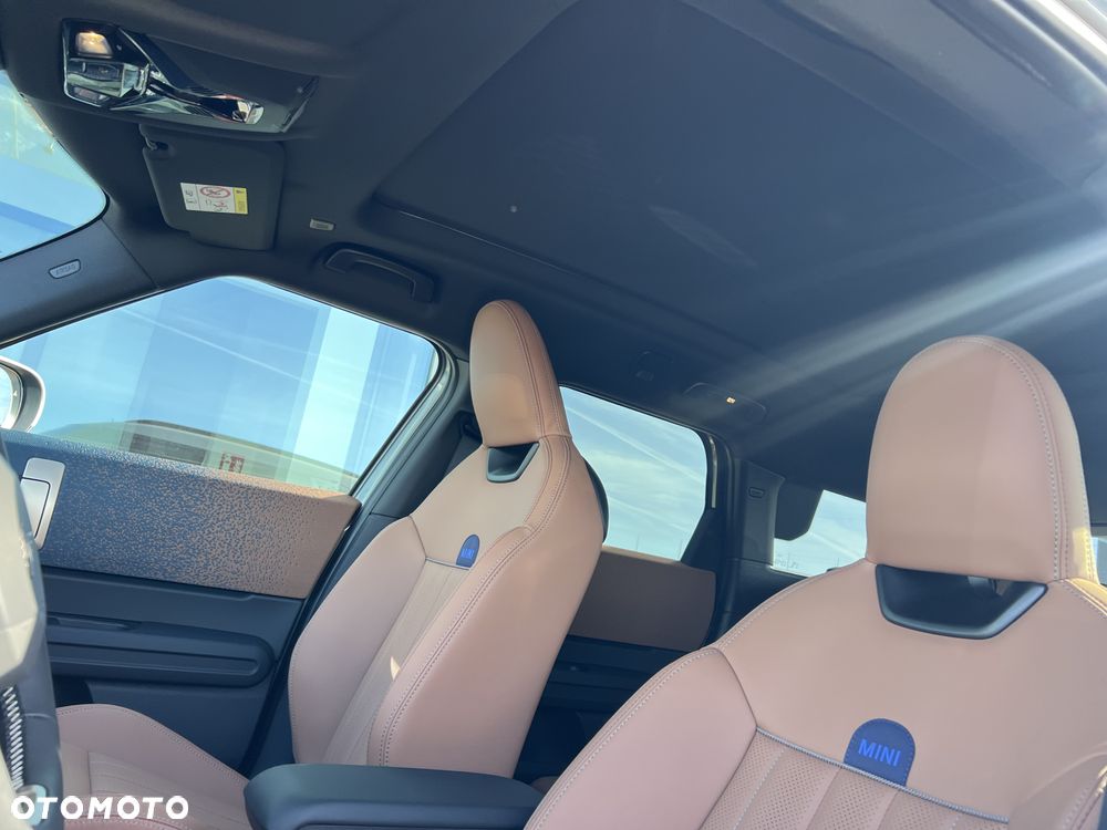 MINI Countryman S ALL4 mHEV Linia Favoured - 9