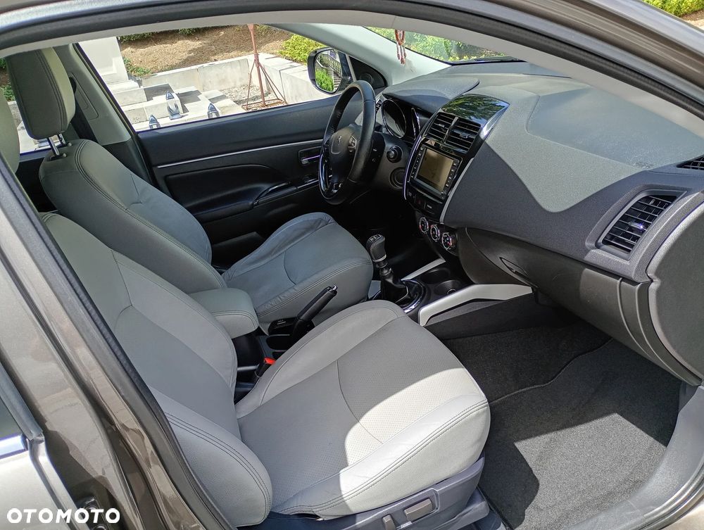 Peugeot 4008 - 24
