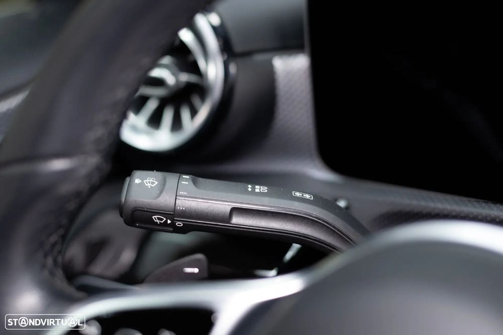 Mercedes-Benz A 180 Limousine d Progressive Aut. - 27