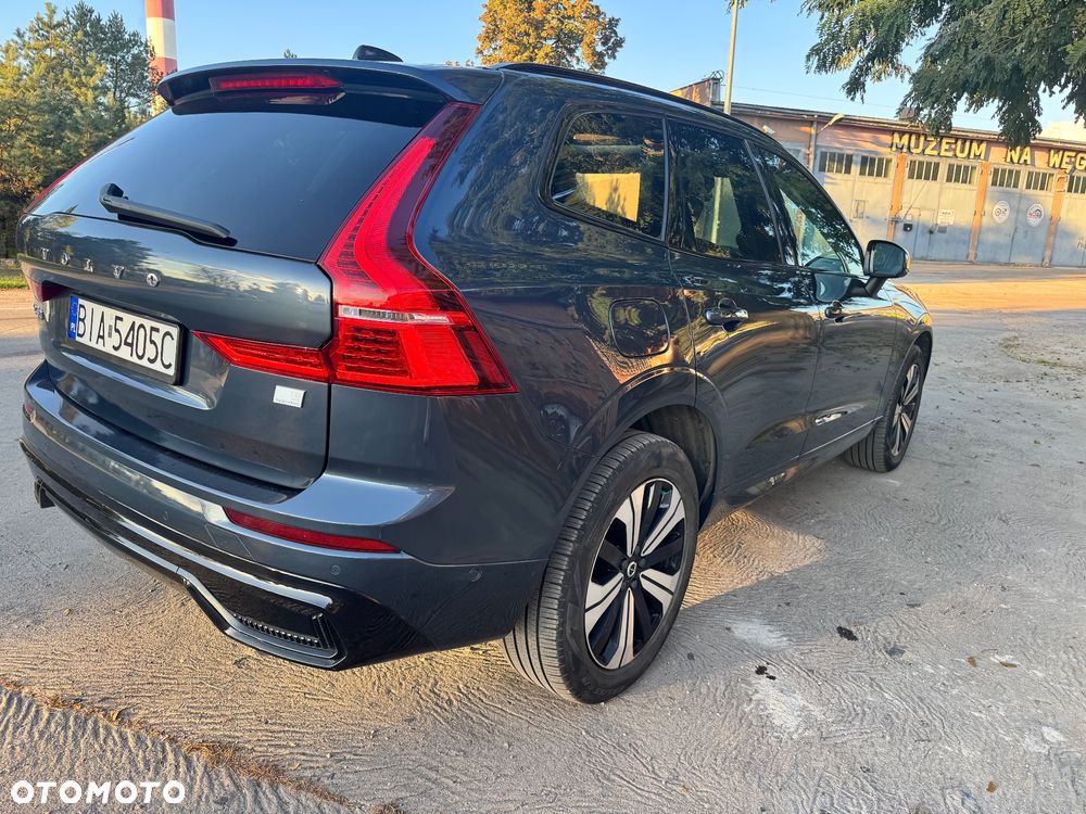Volvo XC 60 T8 Plug-In Hybrid AWD Plus Dark - 4