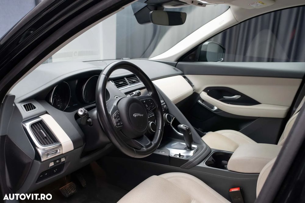 Jaguar E-Pace D150 AWD S - 11