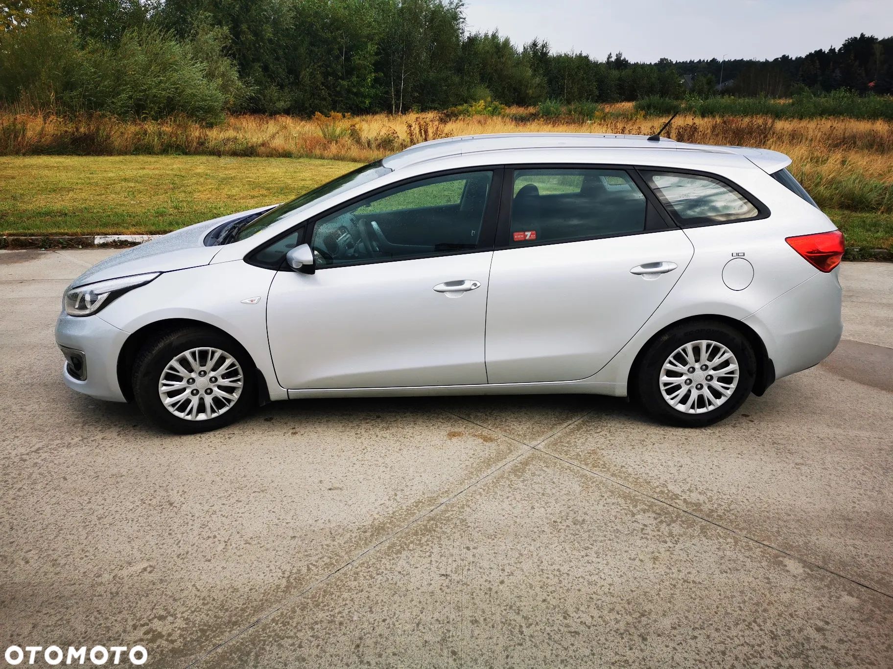 Kia Ceed Cee'd 1.4 CRDi M - 1