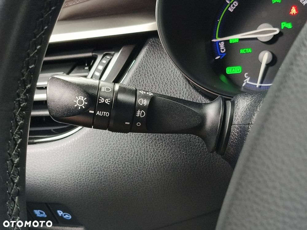 Toyota C-HR 1.8 Hybrid GPF Executive - 24