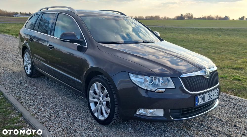 Skoda Superb 2.0 TDI Exclusive - 1