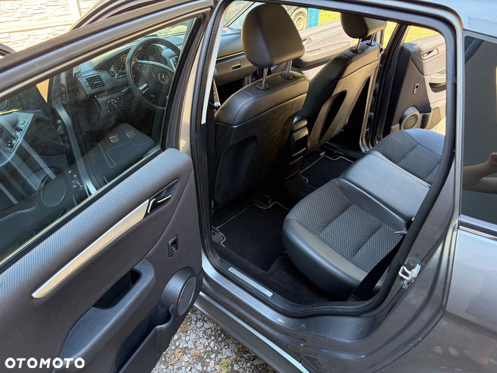 Mercedes-Benz Klasa B 180 CDI EU5 - 8