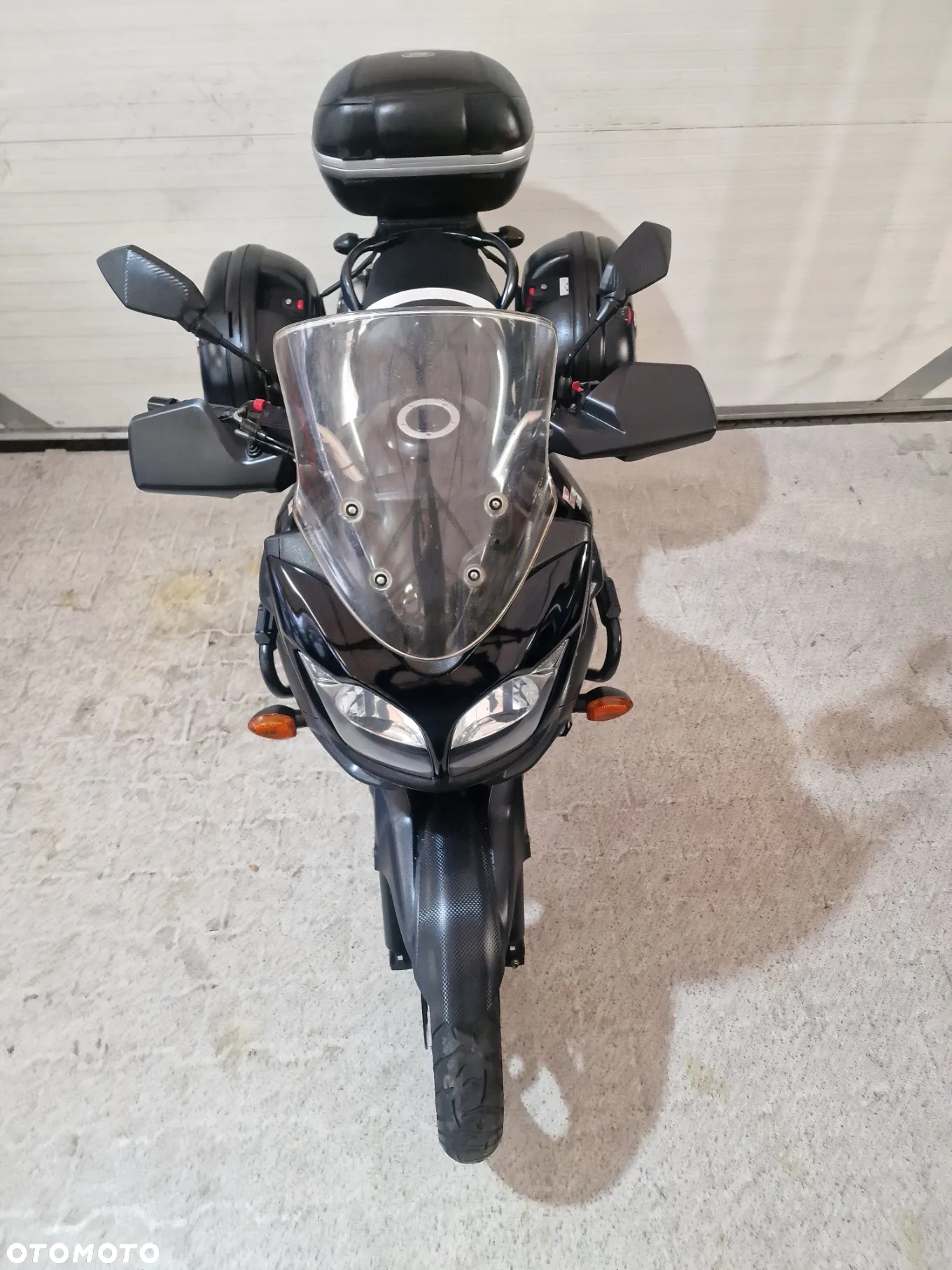 Suzuki DL - 12