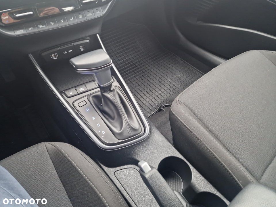 Hyundai i20 - 16