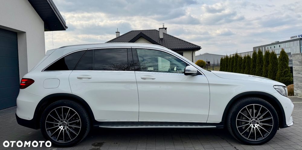 Mercedes-Benz GLC 250 4Matic 9G-TRONIC AMG Line - 6
