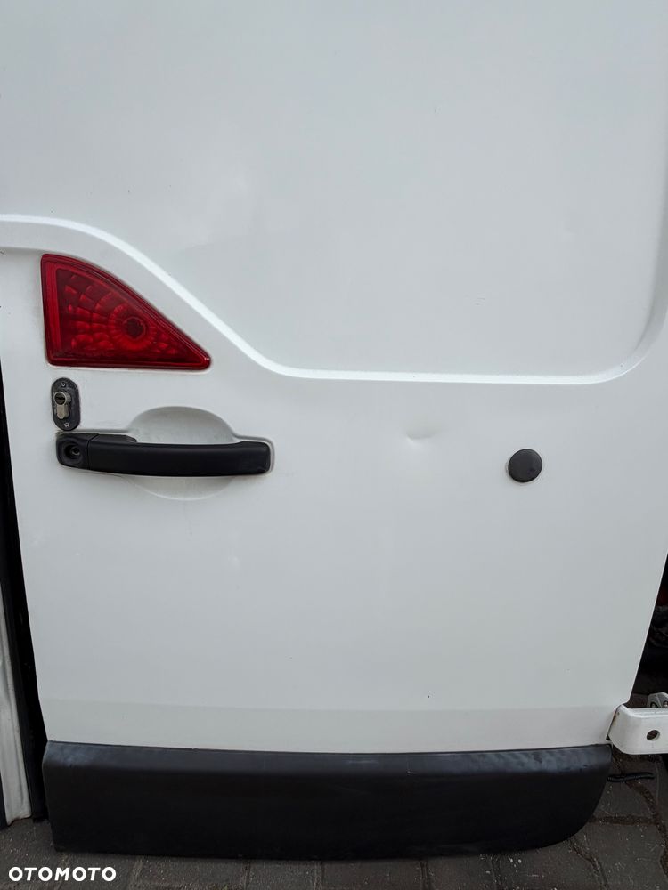 Drzwi tylne L+P kompletne Renault Master III - 2